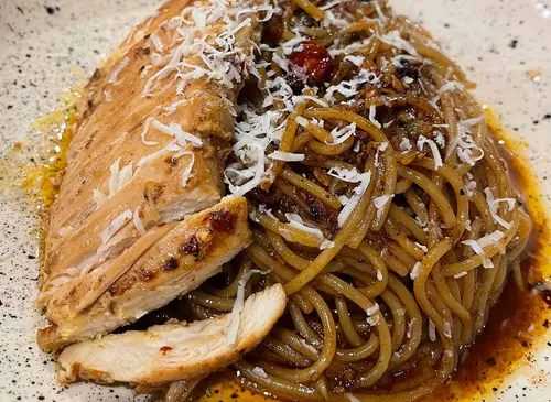 Chili Oil Noodles with Chicken