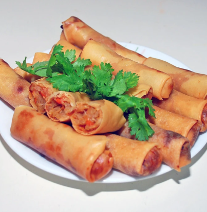 CHICKEN SPRING ROLLS